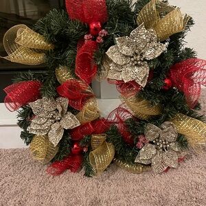 Red and gold wreath